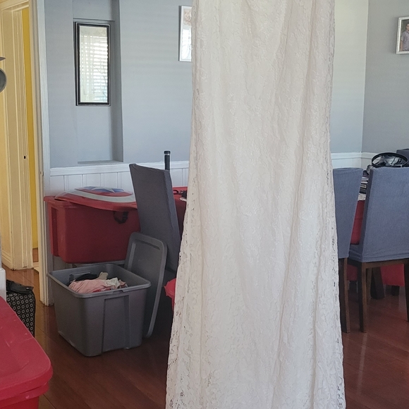 Martina iliana wedding dress - Picture 2 of 5